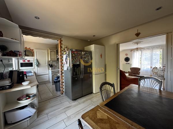 Les Herbiers Belle maison familiale sur sous-sol avec 6 chambres