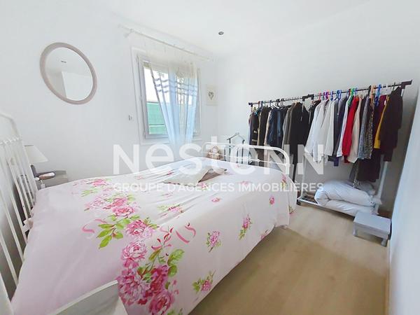 Maison à vendre à Saint-Martin-de-Crau, dans un quartier calme proche du centre.