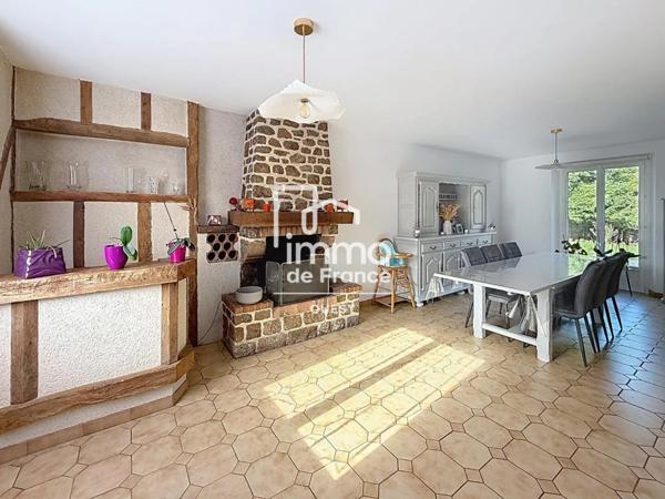 Maison à vendre à Saint-Georges-Buttavent (53100)