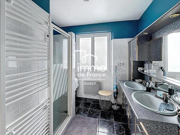 Maison à vendre à Saint-Georges-Buttavent (53100)