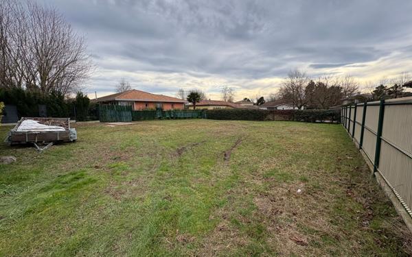 Terrain à vendre    Tosse