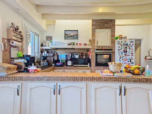 Seignosse (40510) Maison Traditionnelle T7 de 170 m² – Terrain de 1700 m² au Calme, Piscinable et constructible