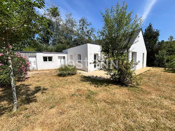 Maison à vendre à Elven centre, maison de plain pied, 4 chambres, jardin