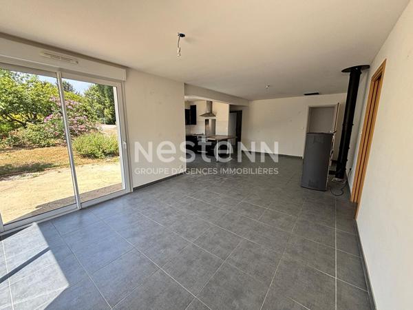 Maison à vendre à Elven centre, maison de plain pied, 4 chambres, jardin