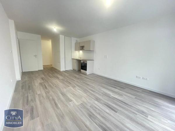 Appartement à louer 3 pièces 59.75m² Le Mée-sur-Seine (77350)