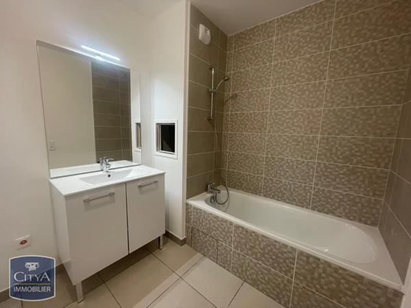 Appartement à louer 3 pièces 59.75m² Le Mée-sur-Seine (77350)