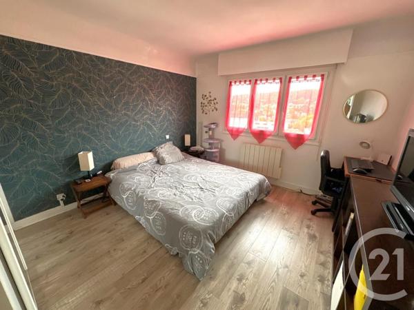 Appartement F5 à vendre  5 pièces - 104 m2 VILLEBON SUR YVETTE - 91