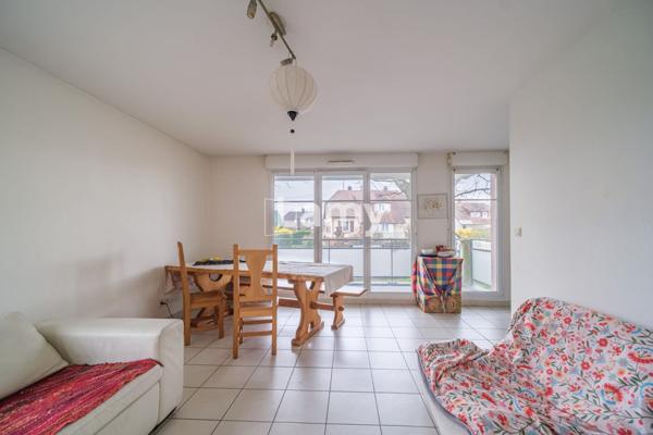 T2 + parking - villas bel-air