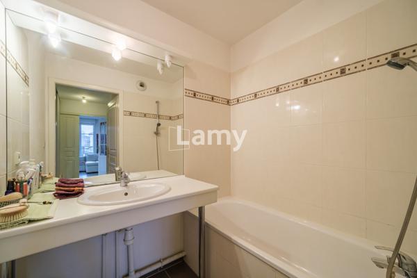 T2 + parking - villas bel-air