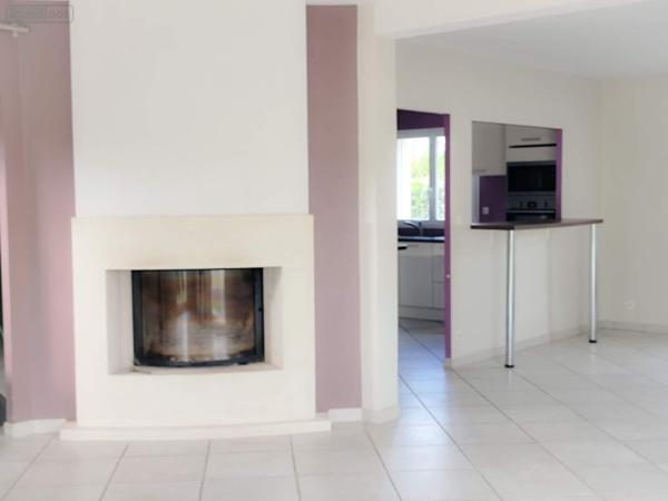 Maison à vendre à Saint-Cyr-sur-Loire dans l'Indre-et-Loire (37540), ref : 042/1164