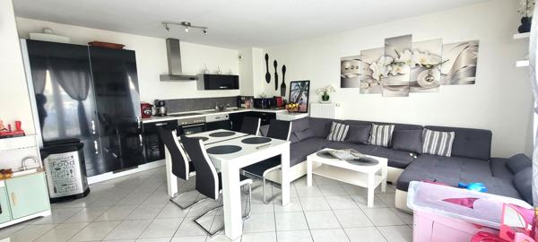 Woippy (57140) Appartement F2 à WOIPPY avec terrasse, jardin et place de parking