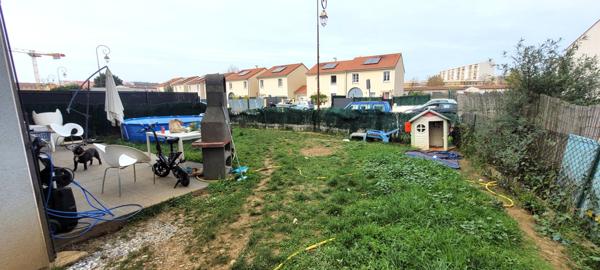 Woippy (57140) Appartement F2 à WOIPPY avec terrasse, jardin et place de parking