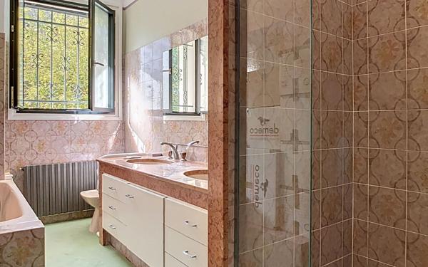 Maison à vendre    6 pièces • 188 m2 Vanves