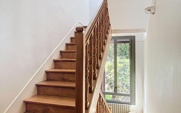 Maison à vendre    6 pièces • 188 m2 Vanves