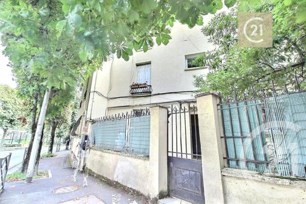 Maison à vendre  12 pièces - 156 m2 ROSNY SOUS BOIS - 93