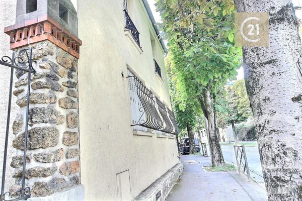 Maison à vendre  12 pièces - 156 m2 ROSNY SOUS BOIS - 93