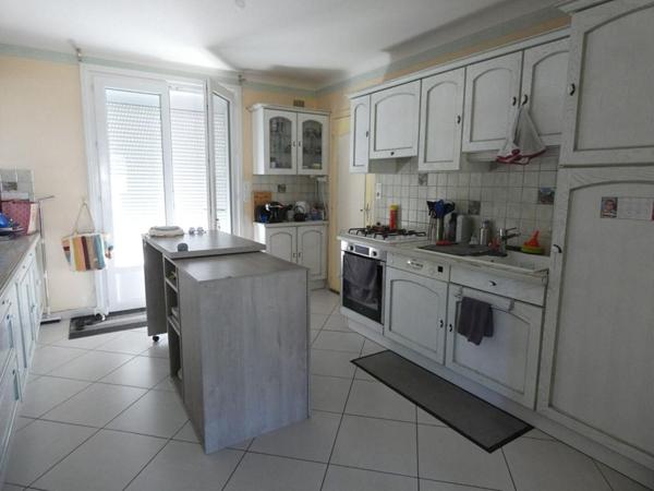 Maison  6 pièce(s) 122 m2