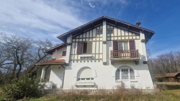 Maison à vendre 8 pièces LOSSE (40)