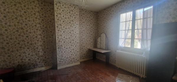 Maison à vendre 8 pièces LOSSE (40)