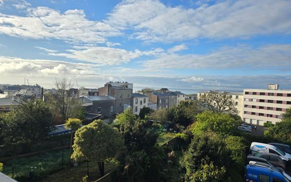 Appartement à vendre    1 pièce • 24,95 m2 Brest