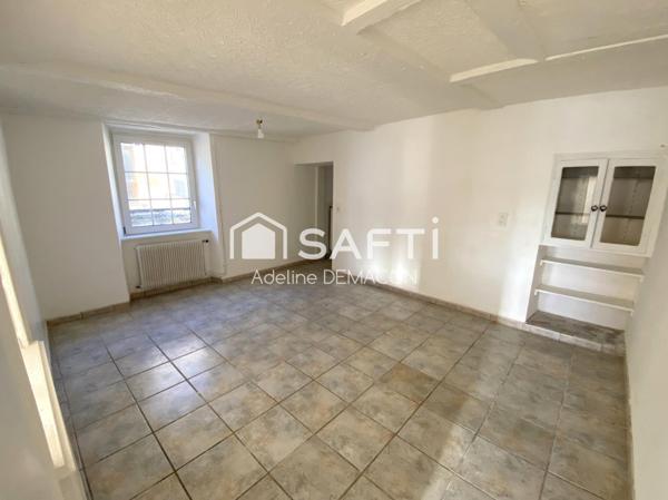 Maison centre ville Montmédy 3 chambres bureau et garage