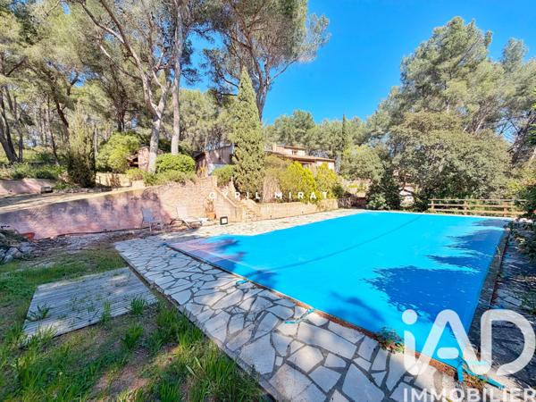 Maison à vendre 6 pièces 140 m² Sanary-sur-Mer