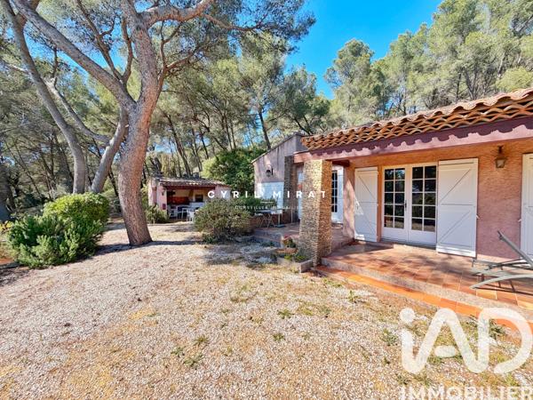 Maison à vendre 6 pièces 140 m² Sanary-sur-Mer