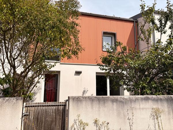 ROYAN Maison 4 pièces garage. Royan