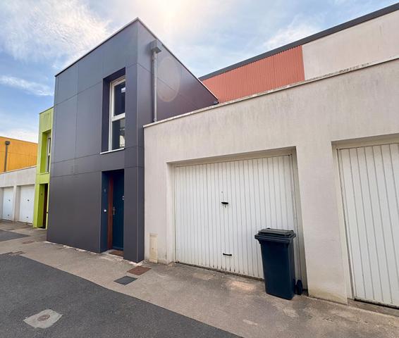 ROYAN Maison 4 pièces garage. Royan