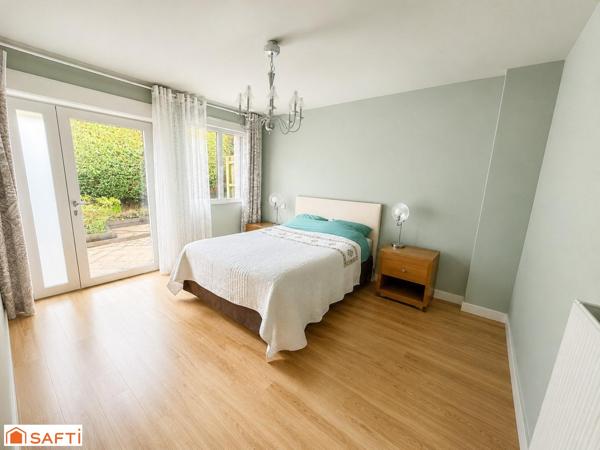 SPLENDIDE DEMEURE DE 364 M2 SUR TERRAIN DE 902 M2 A REGUINY