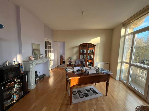 Appartement Calais Parc Saint-Pierre de 150 m2, 4 chambres, place de parking