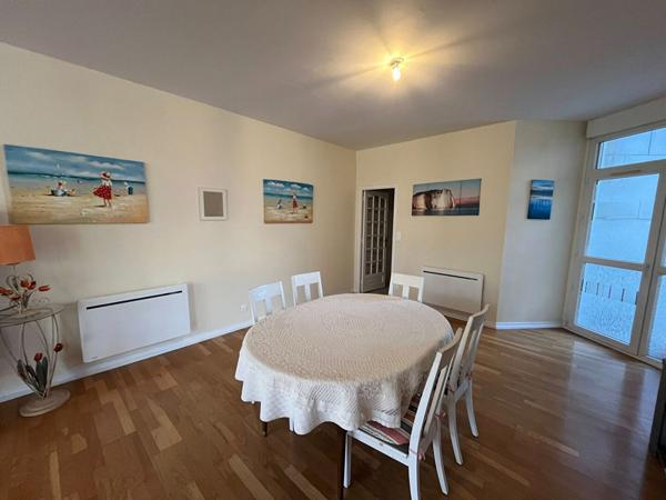 Appartement Calais Parc Saint-Pierre de 150 m2, 4 chambres, place de parking