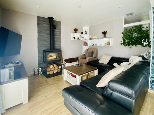Saint-Berthevin (53940) Saint Berthevin - 5 chambres - 185 m²