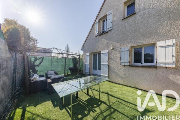 Maison à vendre 6 pièces 102,57 m² Taverny