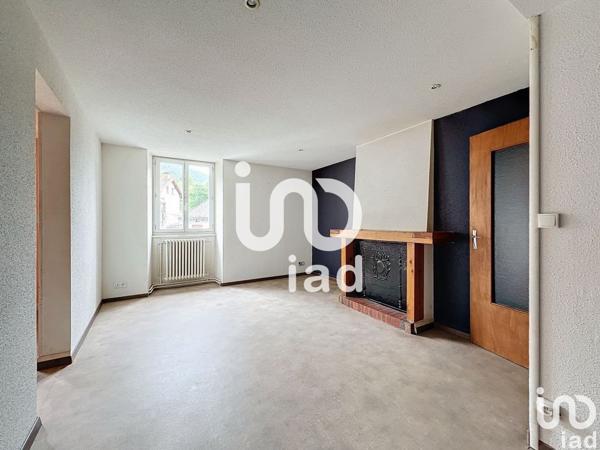 Appartement 4 pièces de 88 m² à Hauts de Bienne (39400)