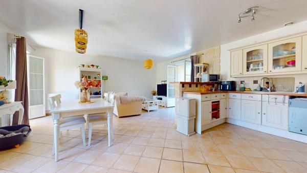 Maison familiale dans un corps de ferme T6 - Jardin et Parking - Bernes sur Oise