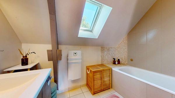 Maison familiale dans un corps de ferme T6 - Jardin et Parking - Bernes sur Oise