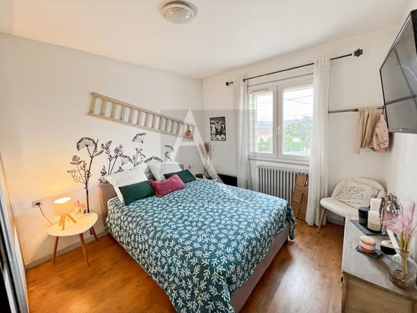 Maison rénovée avec 4 chambres et terrain clos ? Monsempron-Libos