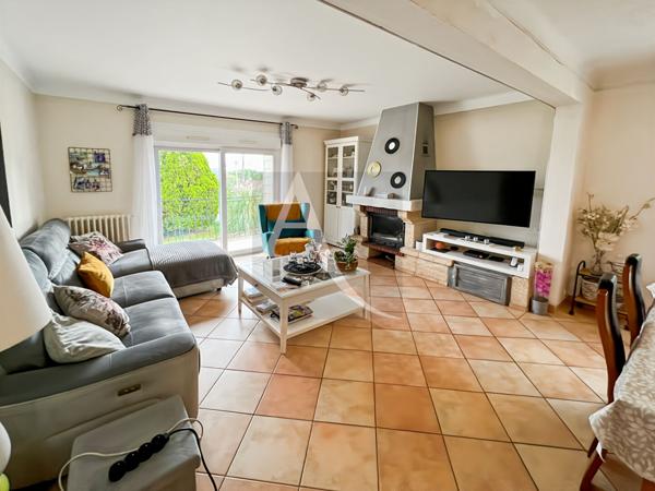 Maison rénovée avec 4 chambres et terrain clos ? Monsempron-Libos