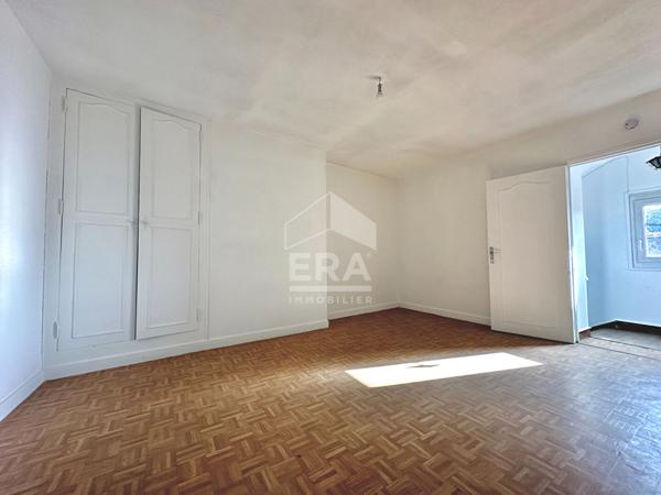 Maison Lorrez Le Bocage Preaux 3 pièce(s) garage et cour