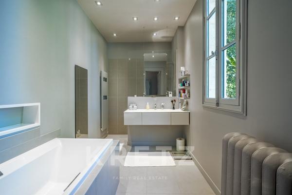 Hôtel Particulier - Triangle d'or - Jardin et garage