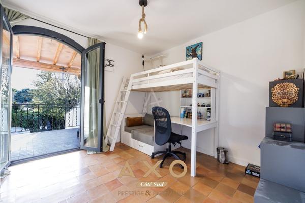 AIX EN PROVENCE - MAISON - T7 - 280M² - DEPENDANCE - GARAGE -PISCINE - 1 790 000€