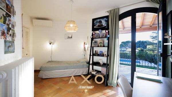 AIX EN PROVENCE - MAISON - T7 - 280M² - DEPENDANCE - GARAGE -PISCINE - 1 790 000€