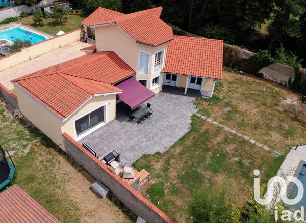 Maison à vendre 5 pièces 190 m² Unias