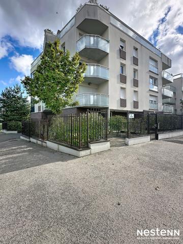 Appartement 2 chambres avec balcon à 10 min à pied du centre-ville.