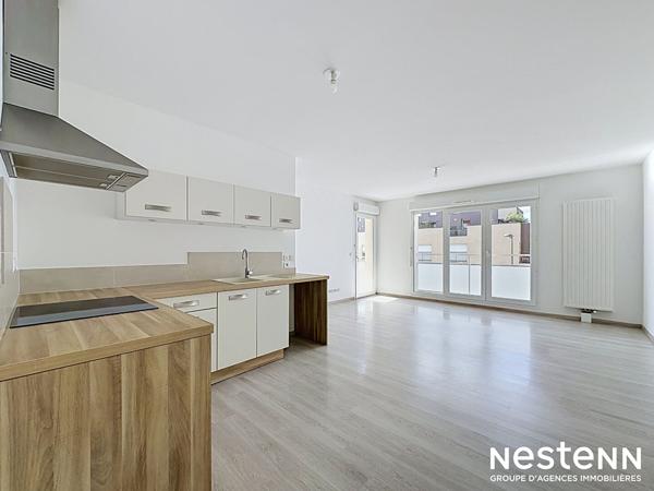 Appartement 2 chambres avec balcon à 10 min à pied du centre-ville.