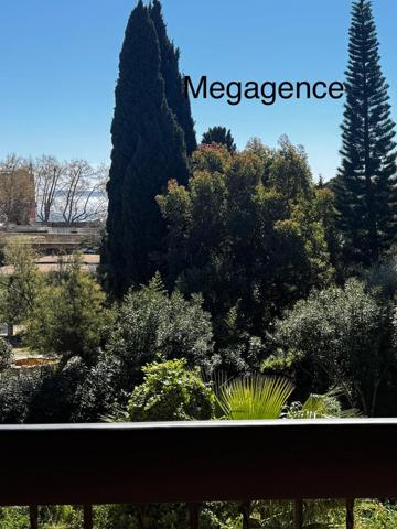 Appartement à Le Lavandou, 83980 - 2 pièces 49m²