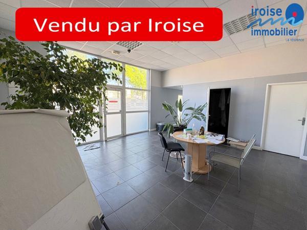 LOCAUX COMMERCIAUX