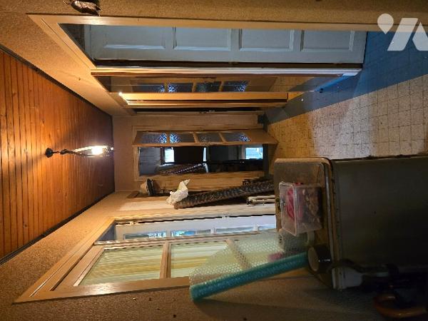 Maison élevée sur sous sol de 77 m2 habitable.