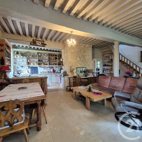 Maison à vendre  9 pièces - 270 m2 CHARLIEU - 42